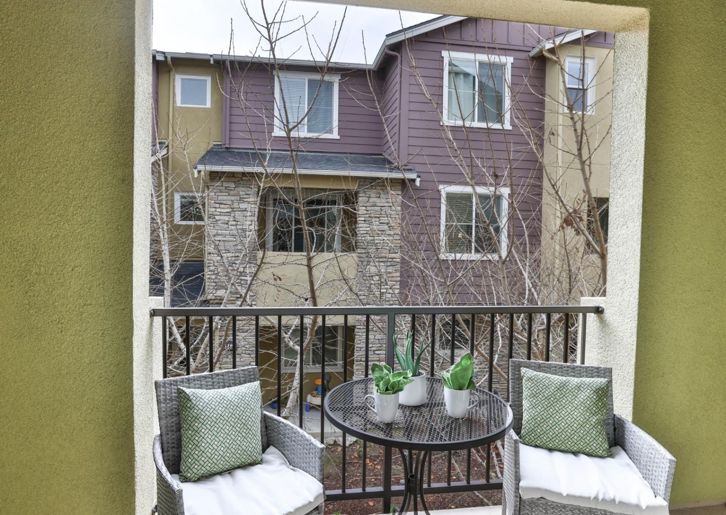 Detail Gallery Image 8 of 29 For 1310 Nestwood Way, Milpitas,  CA 95035 - 3 Beds | 3/1 Baths