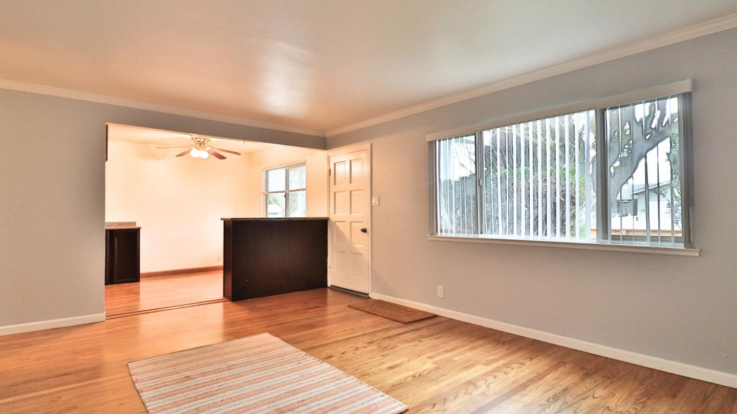 Detail Gallery Image 10 of 32 For 1135 Beech St, East Palo Alto,  CA 94303 - 3 Beds | 1/1 Baths