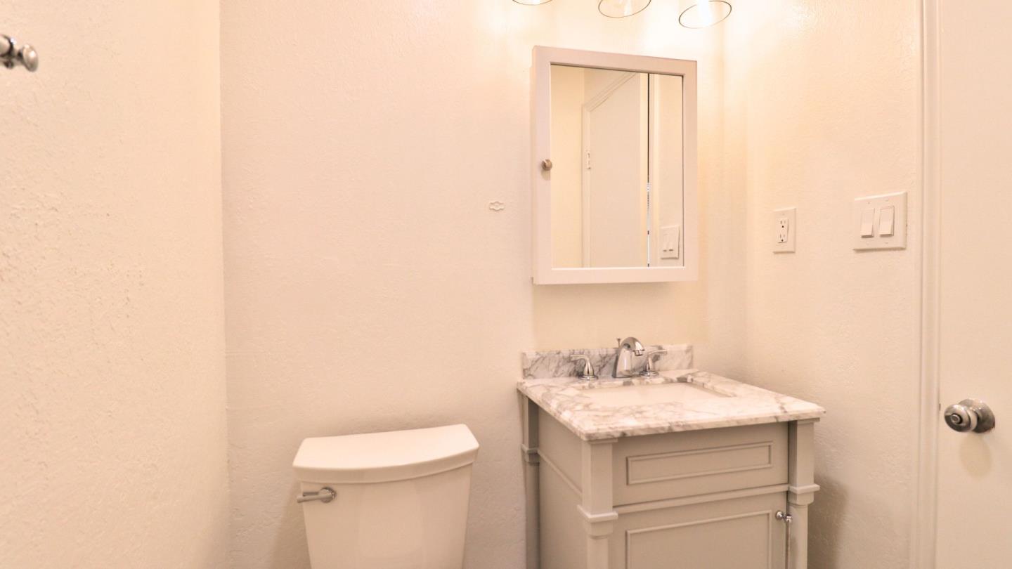 Detail Gallery Image 26 of 32 For 1135 Beech St, East Palo Alto,  CA 94303 - 3 Beds | 1/1 Baths