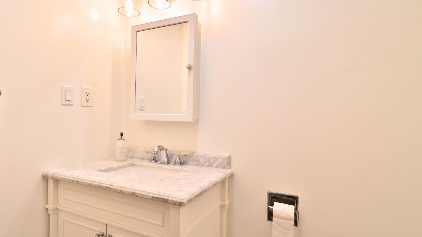 Detail Gallery Image 31 of 32 For 1135 Beech St, East Palo Alto,  CA 94303 - 3 Beds | 1/1 Baths