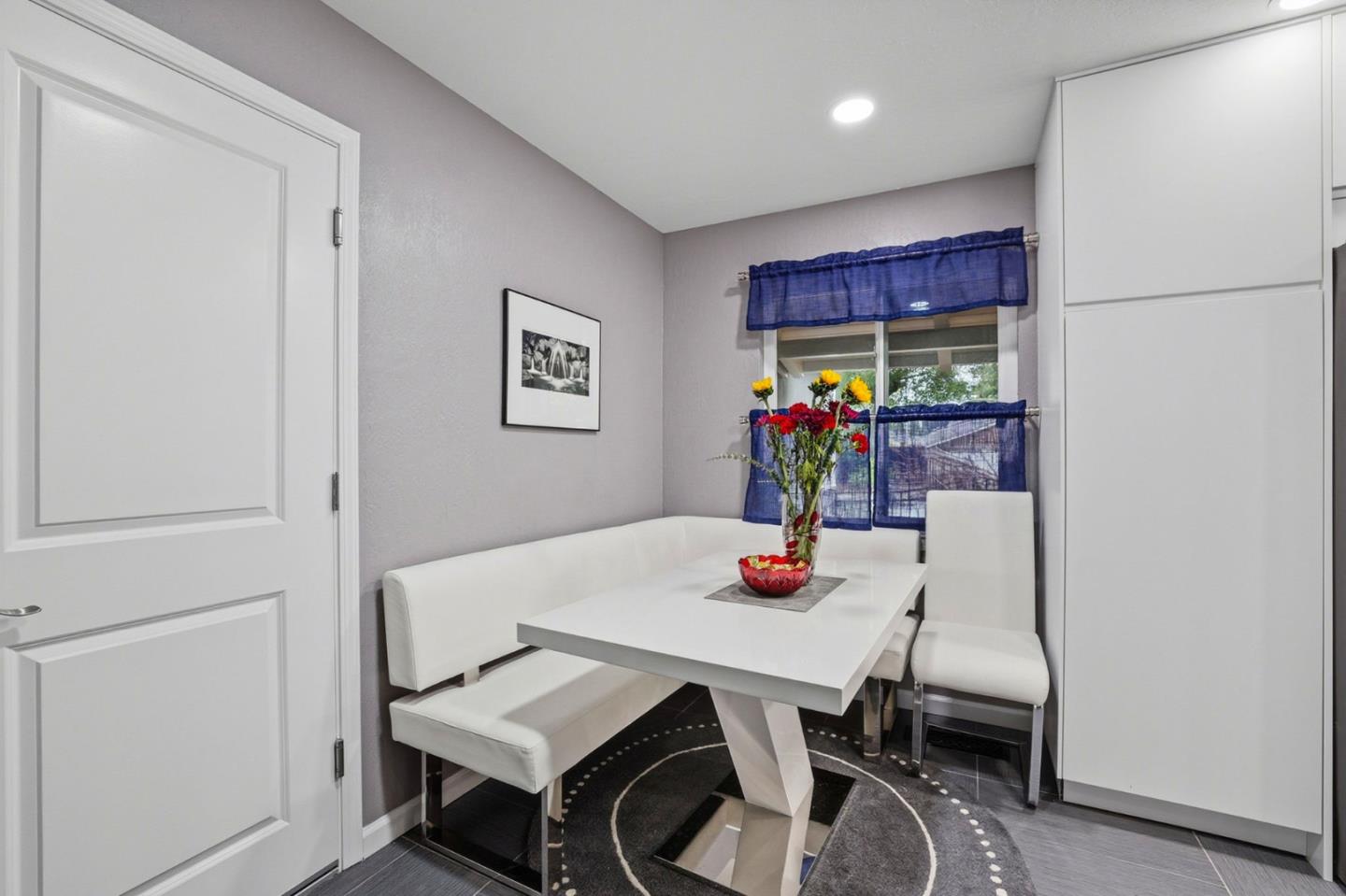 Detail Gallery Image 10 of 34 For 18762 Casa Blanca Ln, Saratoga,  CA 95070 - 4 Beds | 3 Baths