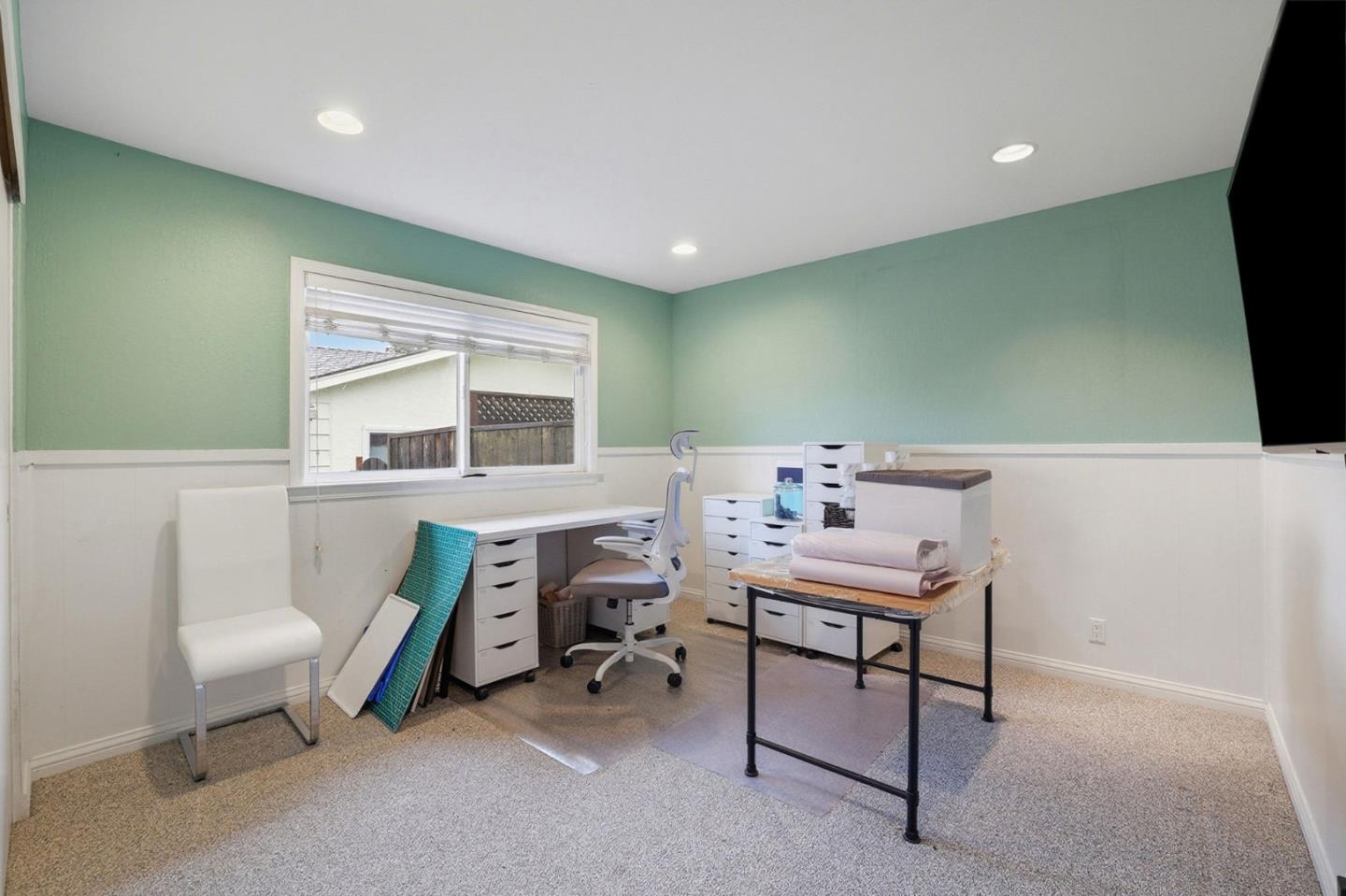 Detail Gallery Image 11 of 34 For 18762 Casa Blanca Ln, Saratoga,  CA 95070 - 4 Beds | 3 Baths