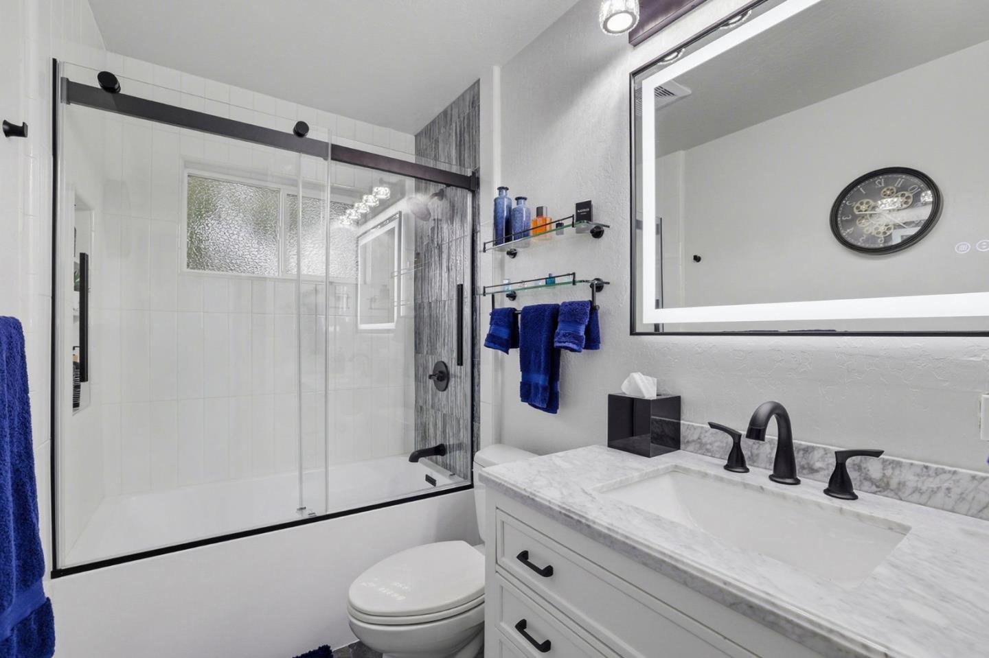 Detail Gallery Image 16 of 34 For 18762 Casa Blanca Ln, Saratoga,  CA 95070 - 4 Beds | 3 Baths