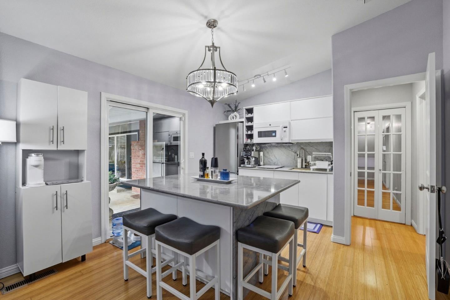 Detail Gallery Image 18 of 34 For 18762 Casa Blanca Ln, Saratoga,  CA 95070 - 4 Beds | 3 Baths