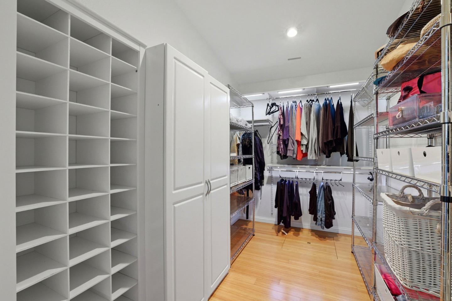 Detail Gallery Image 22 of 34 For 18762 Casa Blanca Ln, Saratoga,  CA 95070 - 4 Beds | 3 Baths