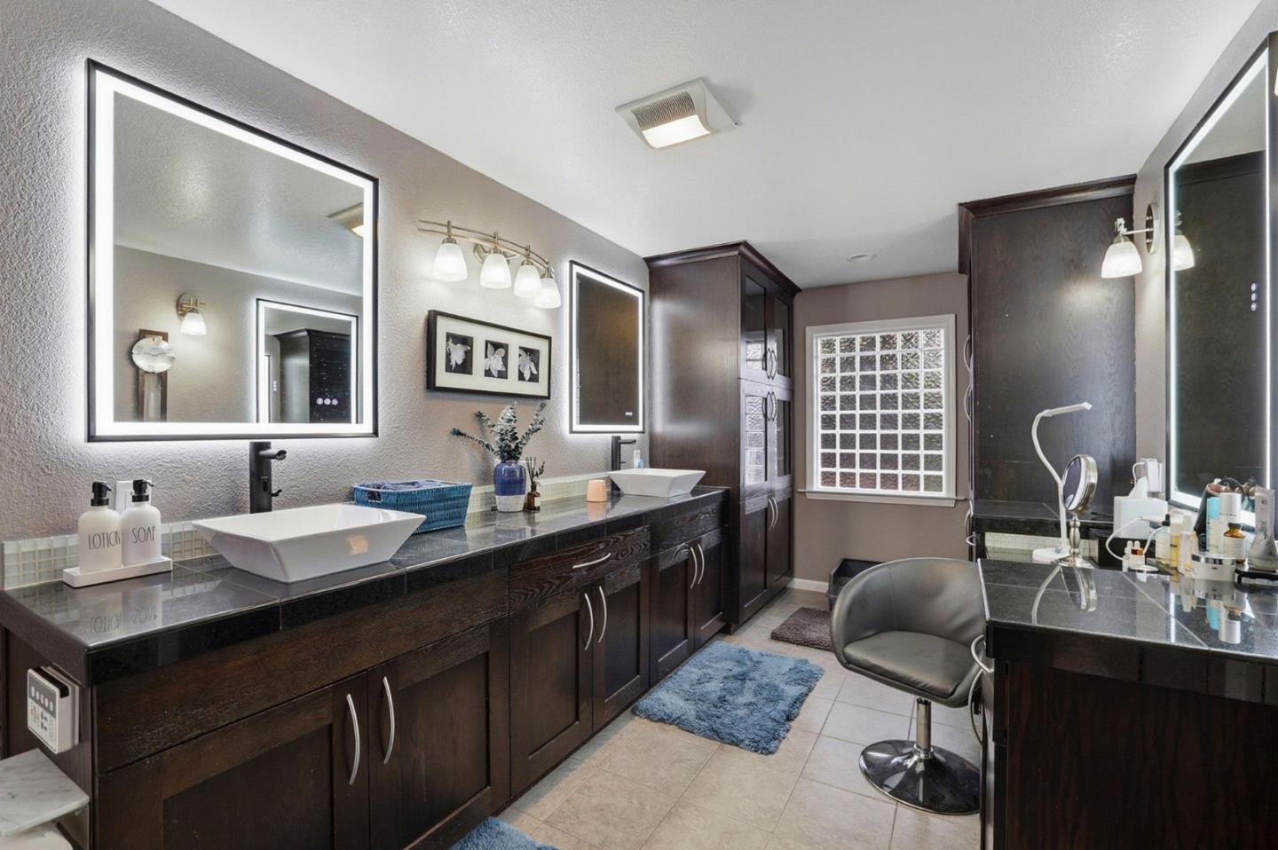 Detail Gallery Image 23 of 34 For 18762 Casa Blanca Ln, Saratoga,  CA 95070 - 4 Beds | 3 Baths