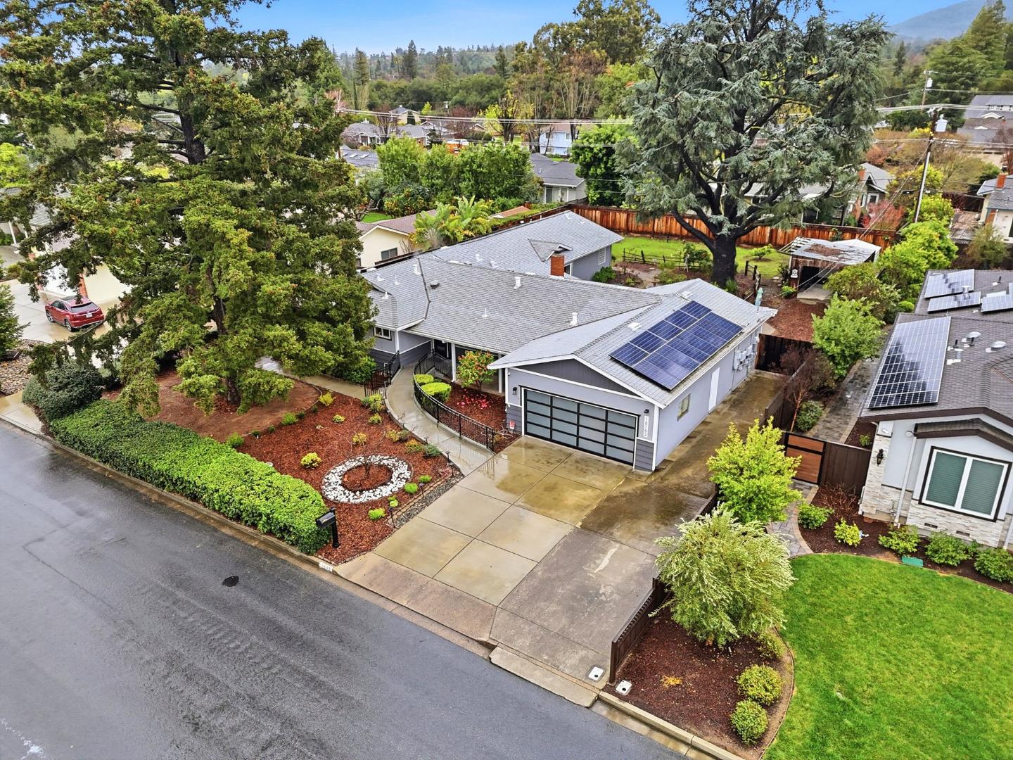 Detail Gallery Image 31 of 34 For 18762 Casa Blanca Ln, Saratoga,  CA 95070 - 4 Beds | 3 Baths