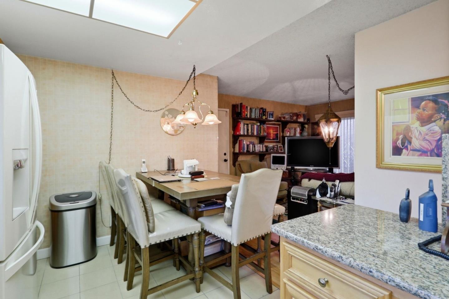 Detail Gallery Image 11 of 14 For 350 Otono Ct, San Jose,  CA 95111 - 3 Beds | 2 Baths