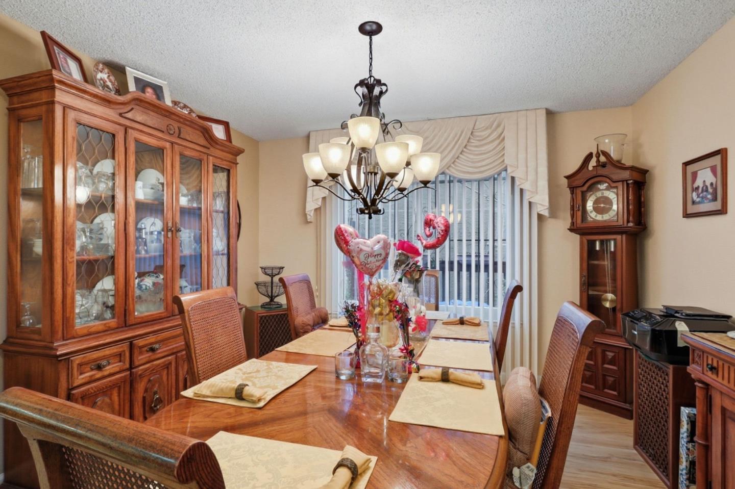 Detail Gallery Image 13 of 14 For 350 Otono Ct, San Jose,  CA 95111 - 3 Beds | 2 Baths