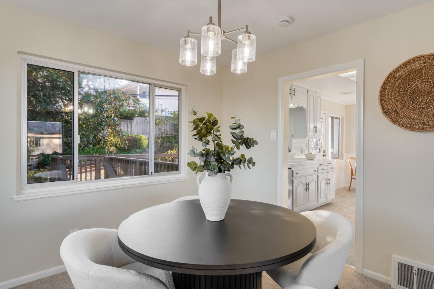 Detail Gallery Image 15 of 80 For 909 Hillcrest Blvd, Millbrae,  CA 94030 - 3 Beds | 3 Baths