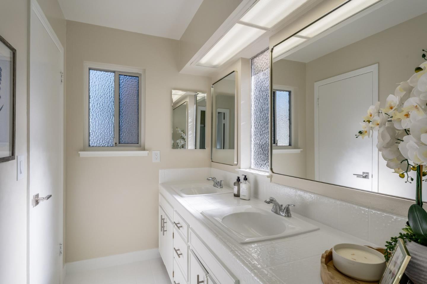 Detail Gallery Image 31 of 80 For 909 Hillcrest Blvd, Millbrae,  CA 94030 - 3 Beds | 3 Baths