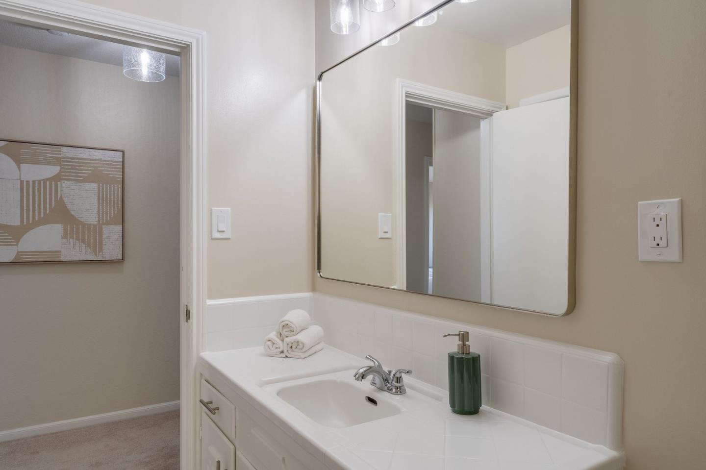 Detail Gallery Image 39 of 80 For 909 Hillcrest Blvd, Millbrae,  CA 94030 - 3 Beds | 3 Baths