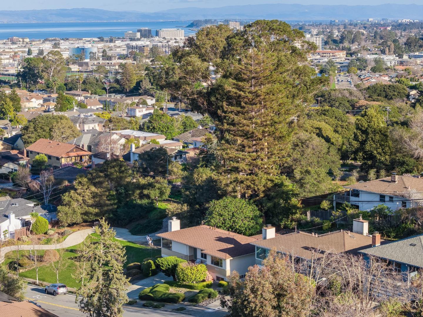 Detail Gallery Image 57 of 80 For 909 Hillcrest Blvd, Millbrae,  CA 94030 - 3 Beds | 3 Baths