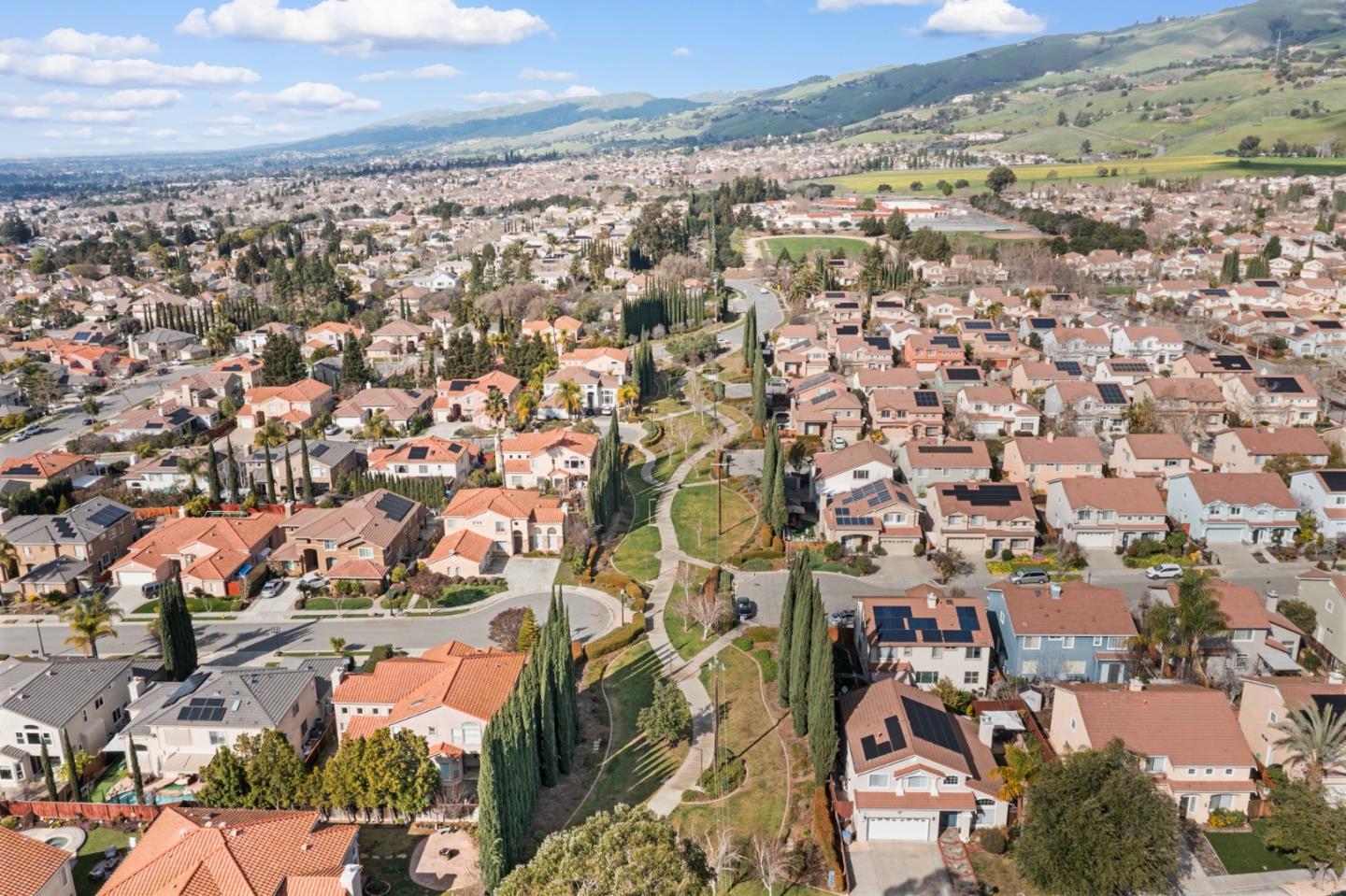 Detail Gallery Image 49 of 50 For 4321 Mackin Woods Ln, San Jose,  CA 95135 - 4 Beds | 2/1 Baths