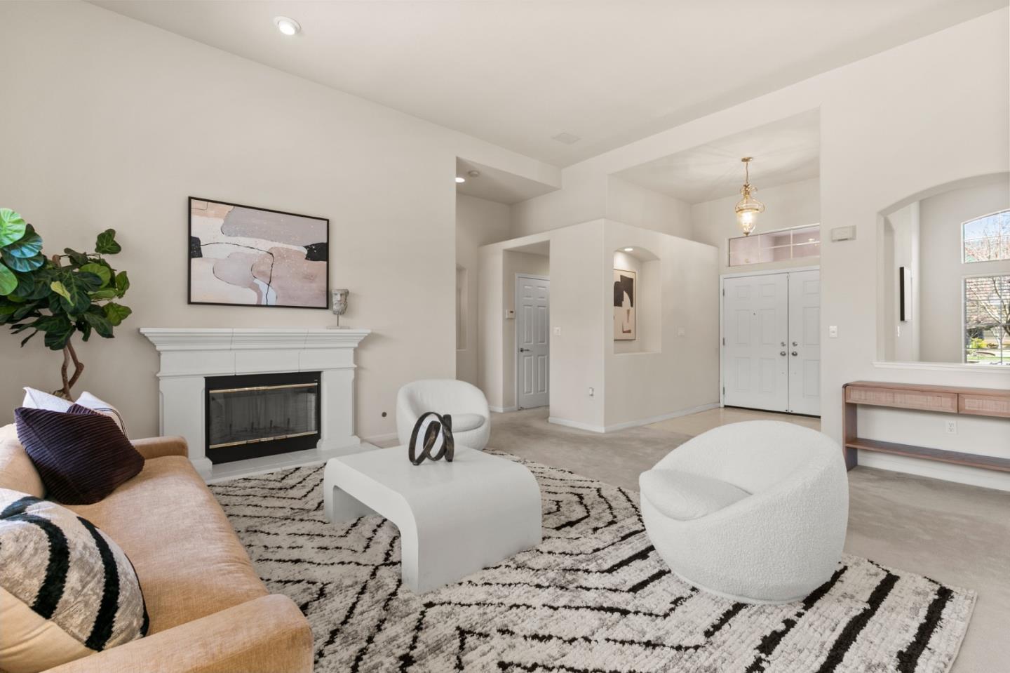 Detail Gallery Image 8 of 50 For 4321 Mackin Woods Ln, San Jose,  CA 95135 - 4 Beds | 2/1 Baths