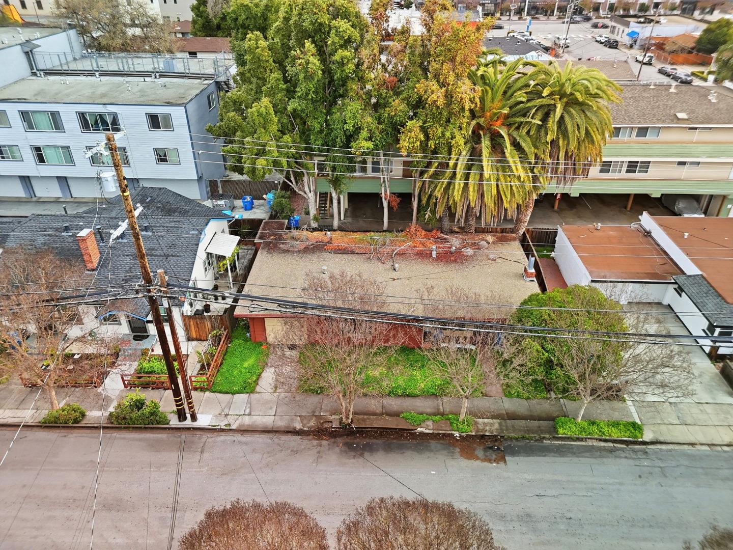 Detail Gallery Image 3 of 7 For 725 Adams St, Redwood City,  CA 94061 - 1 Beds | 1 Baths