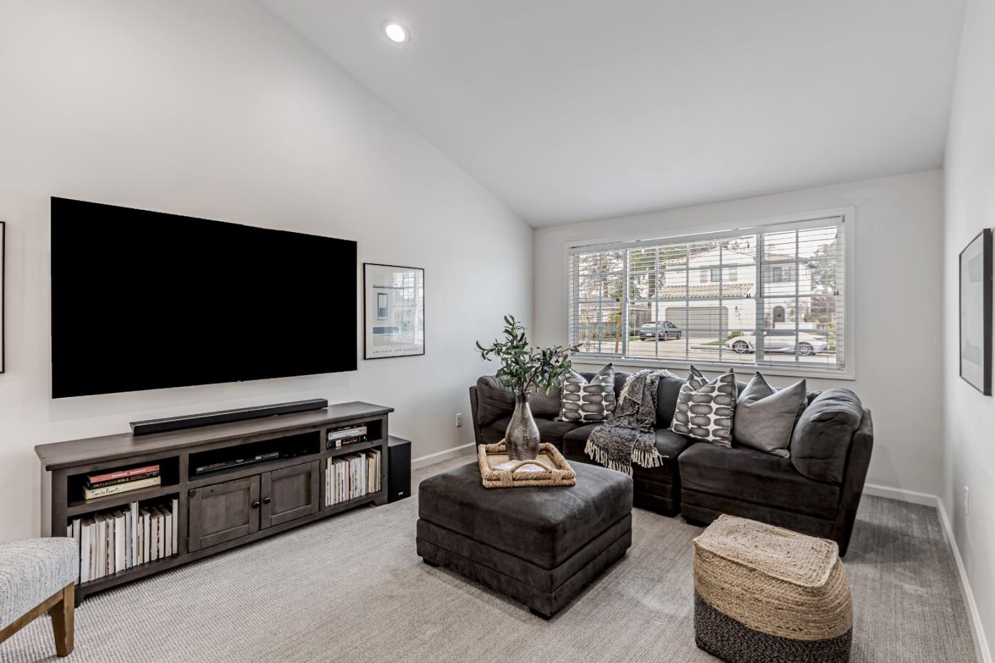 Detail Gallery Image 14 of 68 For 1450 Darlene Ave, San Jose,  CA 95125 - 3 Beds | 2 Baths