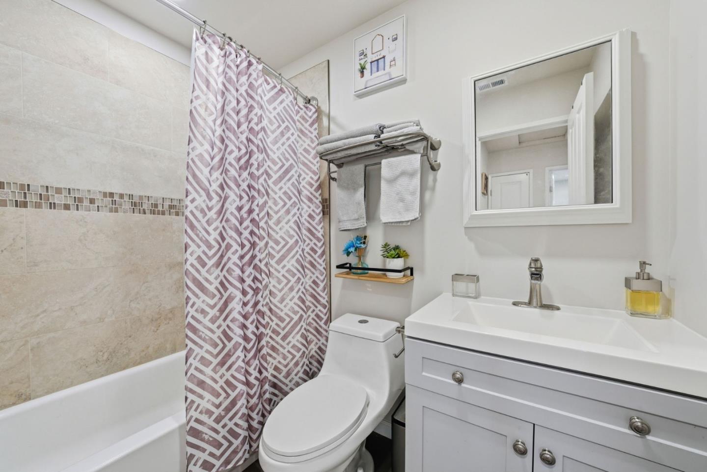 Detail Gallery Image 23 of 46 For 563 Groth Pl, San Jose,  CA 95111 - 2 Beds | 1 Baths