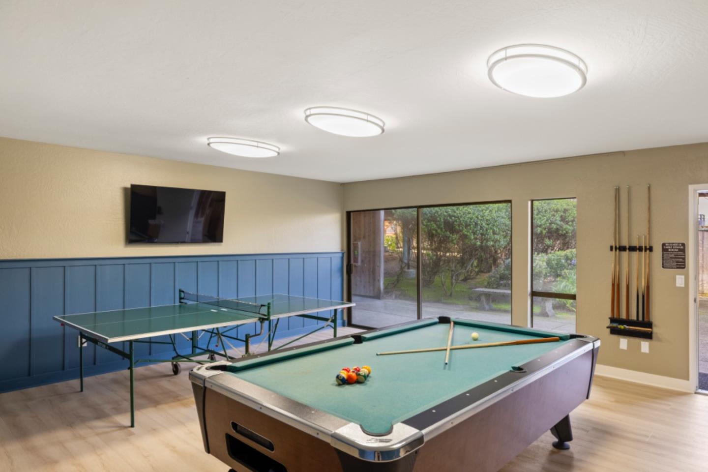 Detail Gallery Image 16 of 21 For 1 Surf Way #216,  Monterey,  CA 93940 - 1 Beds | 1 Baths