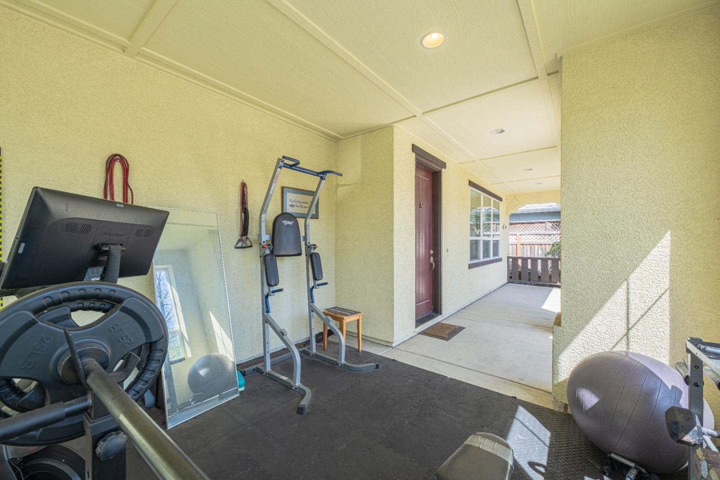 Detail Gallery Image 7 of 43 For 13713 Sherman Blvd, Marina,  CA 93933 - 4 Beds | 2/1 Baths