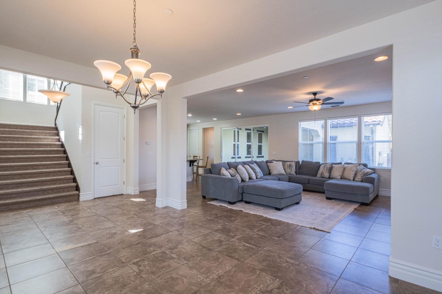 Detail Gallery Image 8 of 43 For 13713 Sherman Blvd, Marina,  CA 93933 - 4 Beds | 2/1 Baths