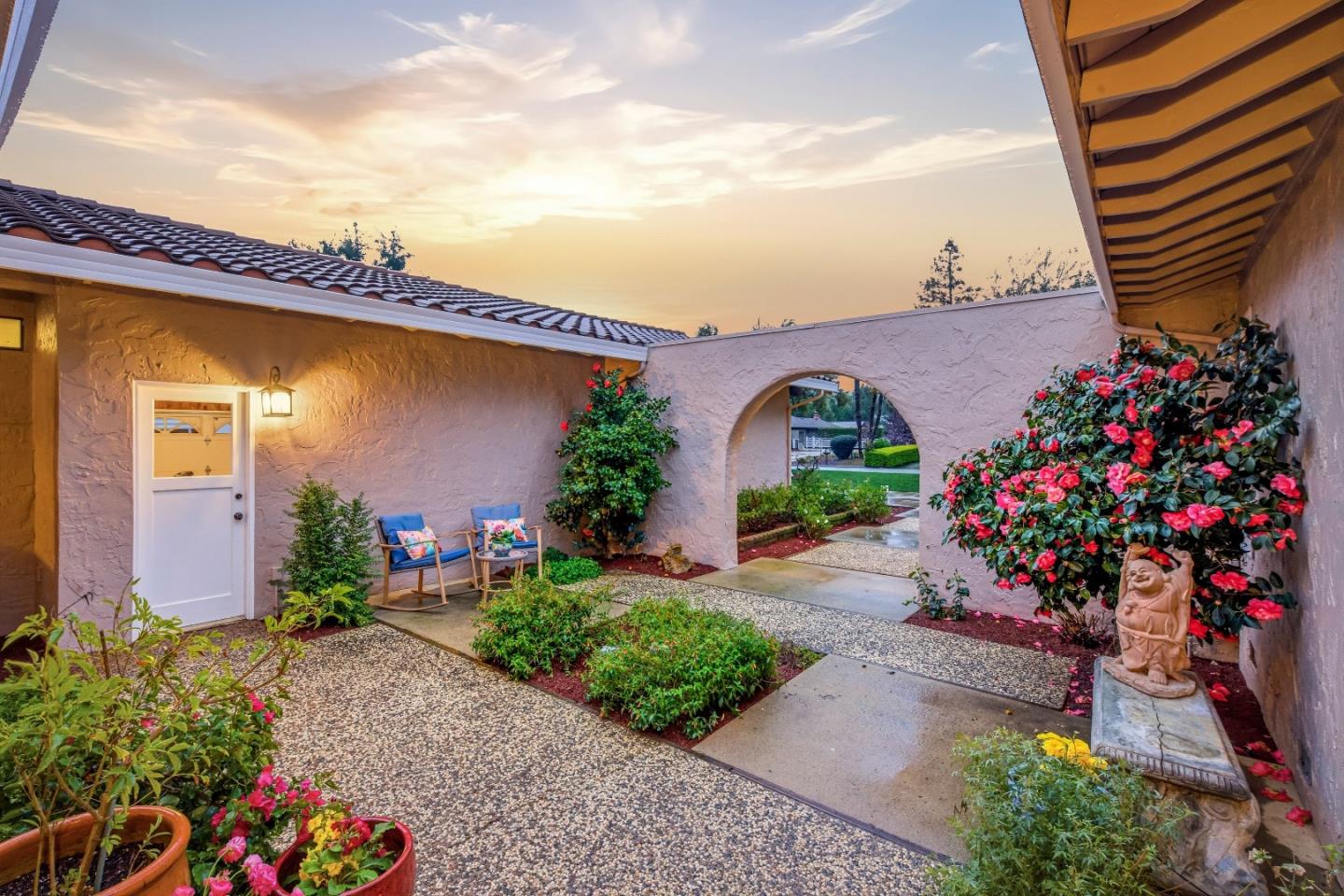 Detail Gallery Image 11 of 61 For 14660 Gallant Fox Way, Morgan Hill,  CA 95037 - 4 Beds | 3 Baths