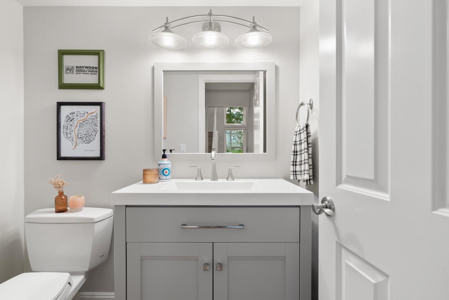 Detail Gallery Image 17 of 44 For 1933 Huxley Ct, San Jose,  CA 95125 - 2 Beds | 2/1 Baths