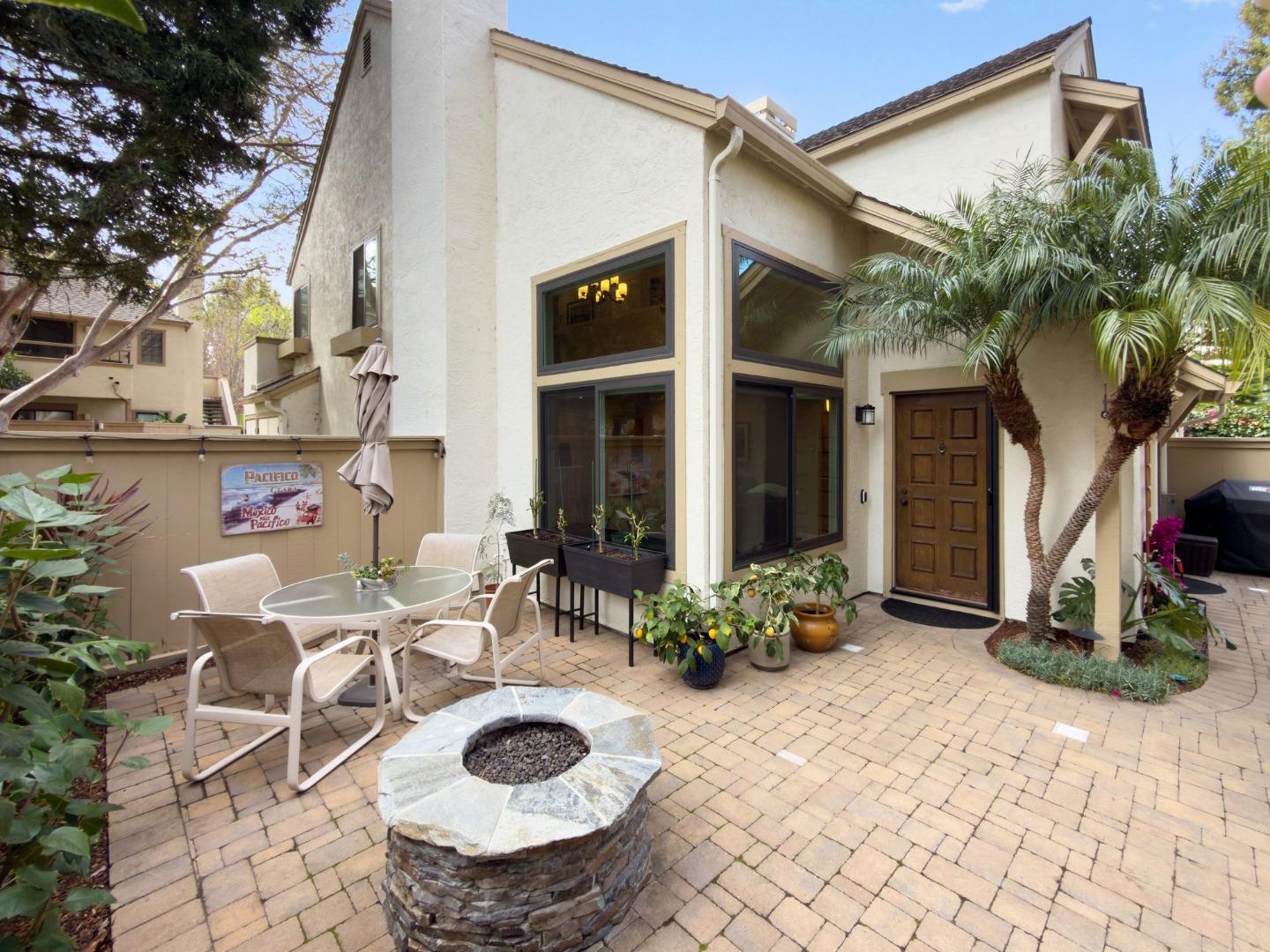 Detail Gallery Image 4 of 44 For 1933 Huxley Ct, San Jose,  CA 95125 - 2 Beds | 2/1 Baths