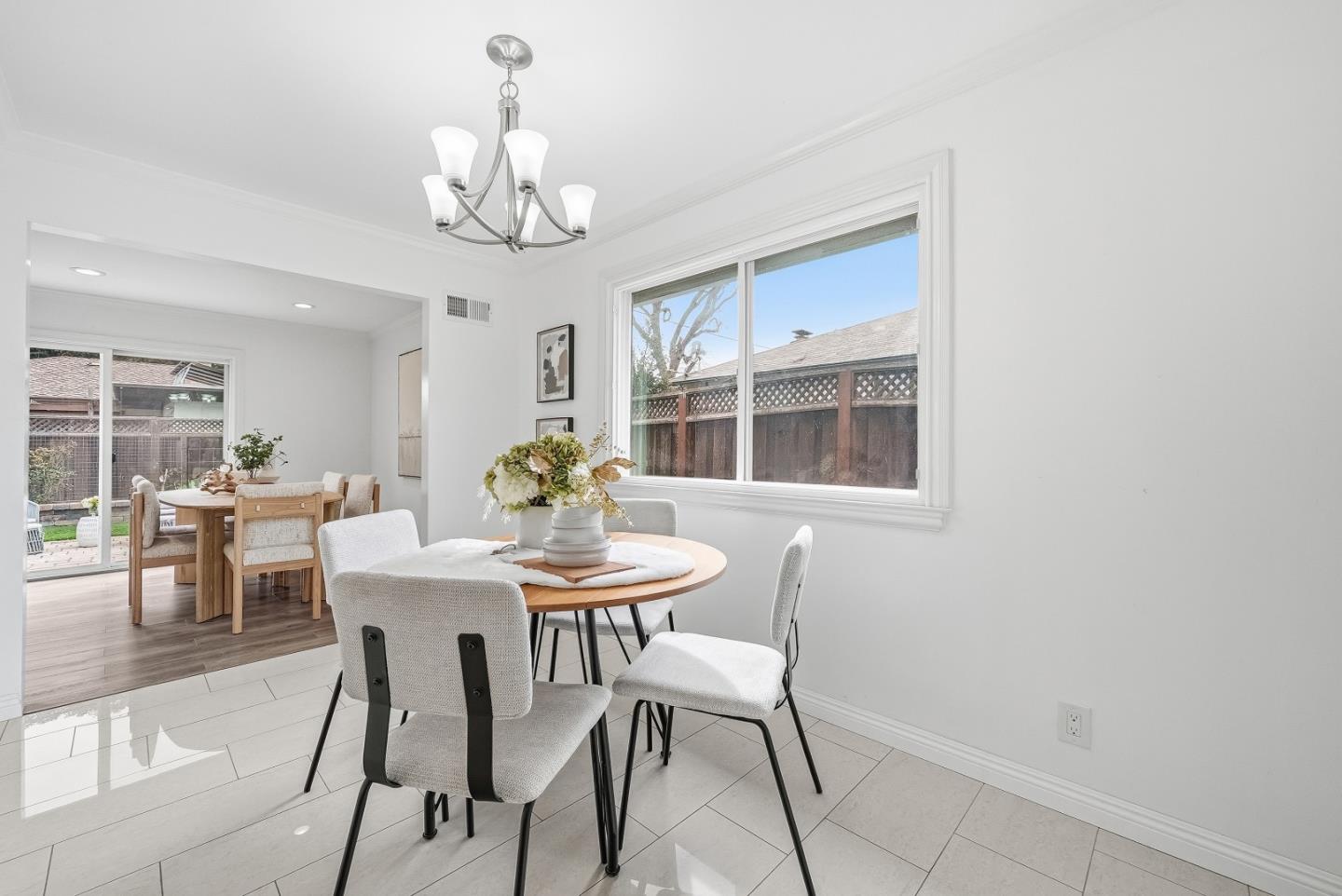 Detail Gallery Image 7 of 53 For 136 S Mary Ave, Sunnyvale,  CA 94086 - 3 Beds | 2 Baths