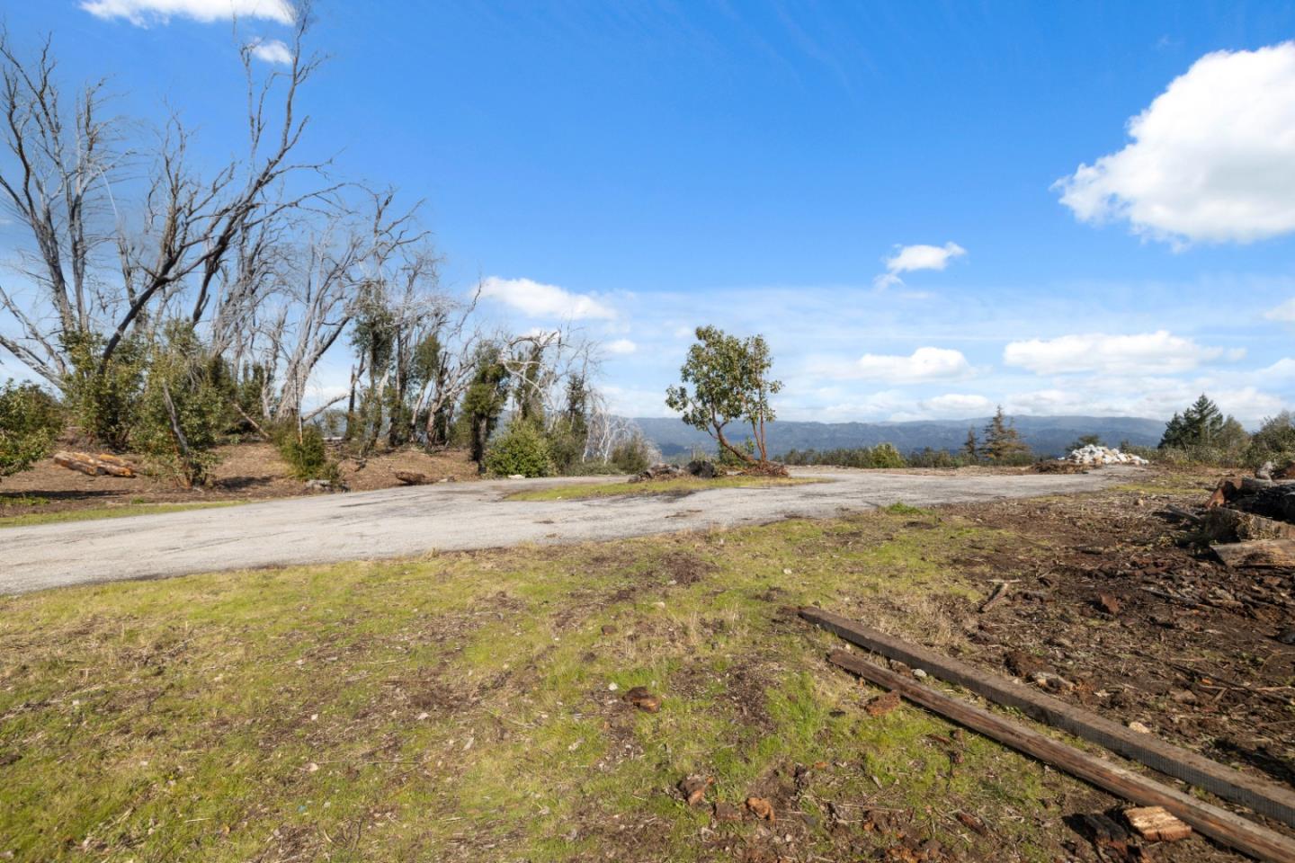 Detail Gallery Image 22 of 32 For 90 Braemoor Dr, Santa Cruz,  CA 95060 - – Beds | – Baths