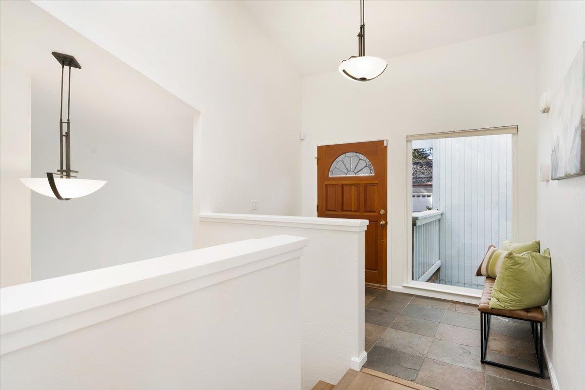 Detail Gallery Image 6 of 48 For 334 Lee  Street St, Santa Cruz,  CA 95060 - 4 Beds | 2/1 Baths