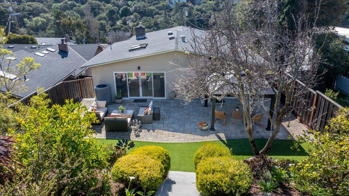 Detail Gallery Image 28 of 37 For 2705 Monserat Ave, Belmont,  CA 94002 - 4 Beds | 3 Baths