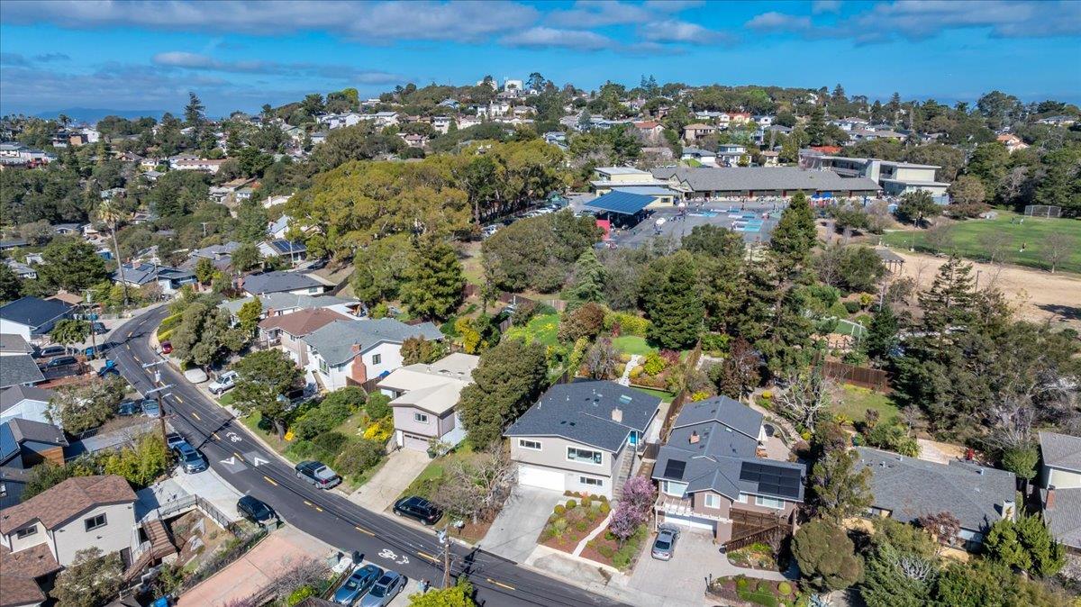 Detail Gallery Image 31 of 37 For 2705 Monserat Ave, Belmont,  CA 94002 - 4 Beds | 3 Baths