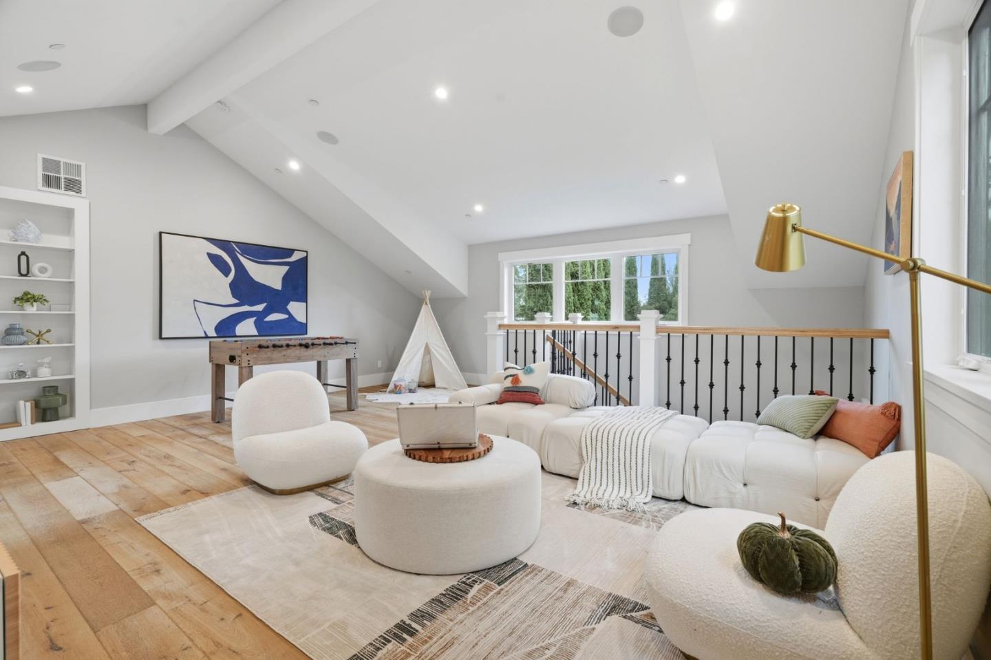 Detail Gallery Image 43 of 87 For 1549 Keesling Ave, San Jose,  CA 95125 - 5 Beds | 4/2 Baths