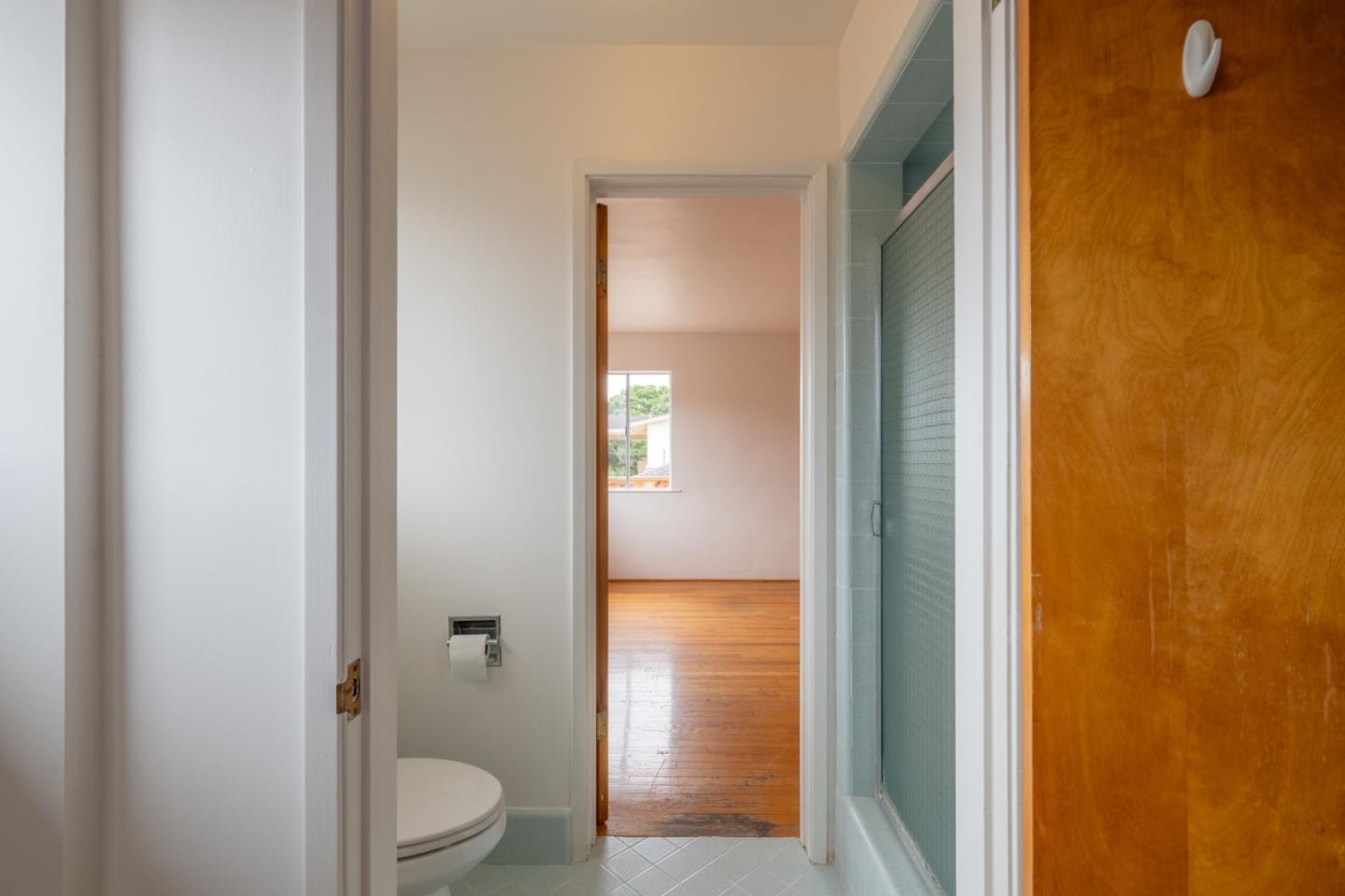 Detail Gallery Image 15 of 37 For 113 Seeno St, Monterey,  CA 93940 - 2 Beds | 2 Baths