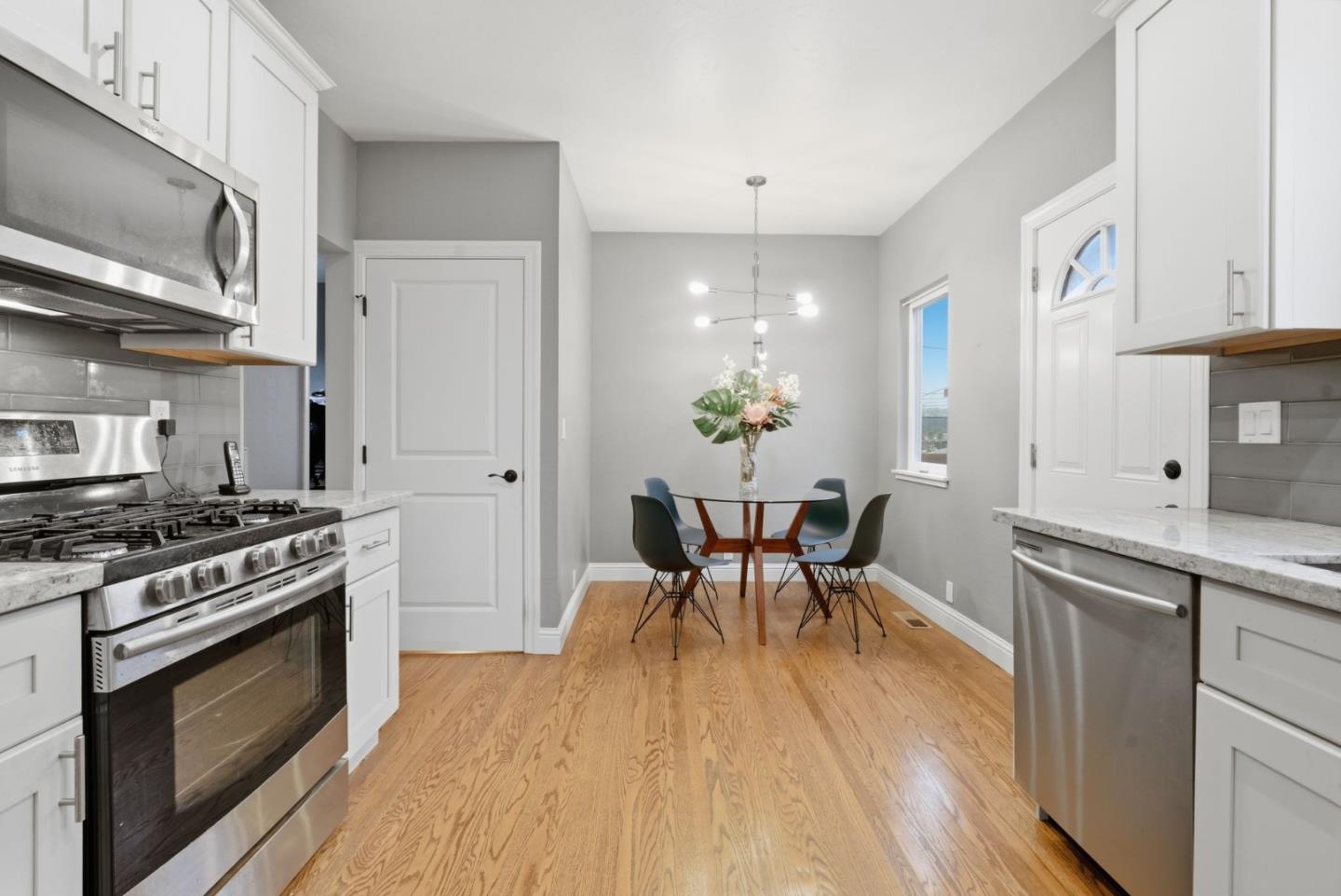 Detail Gallery Image 8 of 46 For 761 Miller Ave, South San Francisco,  CA 94080 - 4 Beds | 2 Baths