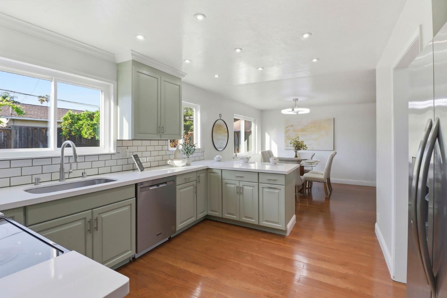 Detail Gallery Image 15 of 39 For Sueno Dr, San Jose,  CA 95148 - 4 Beds | 3 Baths