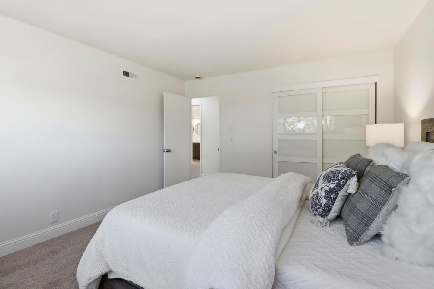 Detail Gallery Image 26 of 39 For Sueno Dr, San Jose,  CA 95148 - 4 Beds | 3 Baths