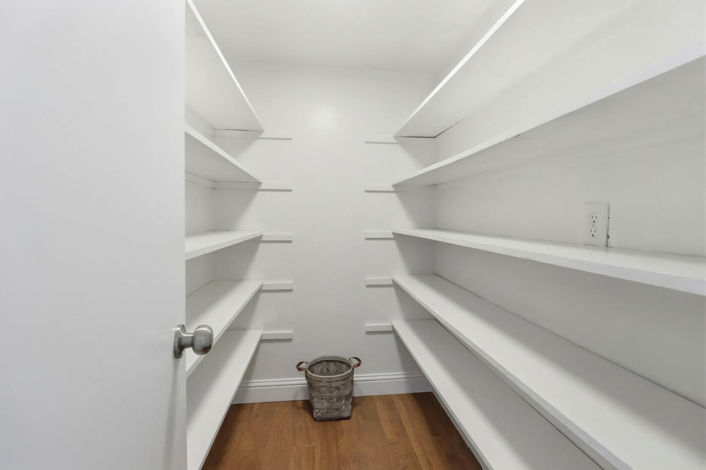 Detail Gallery Image 31 of 39 For Sueno Dr, San Jose,  CA 95148 - 4 Beds | 3 Baths