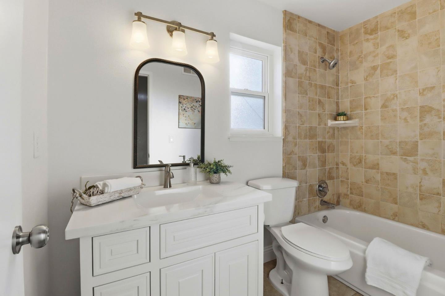 Detail Gallery Image 33 of 39 For Sueno Dr, San Jose,  CA 95148 - 4 Beds | 3 Baths