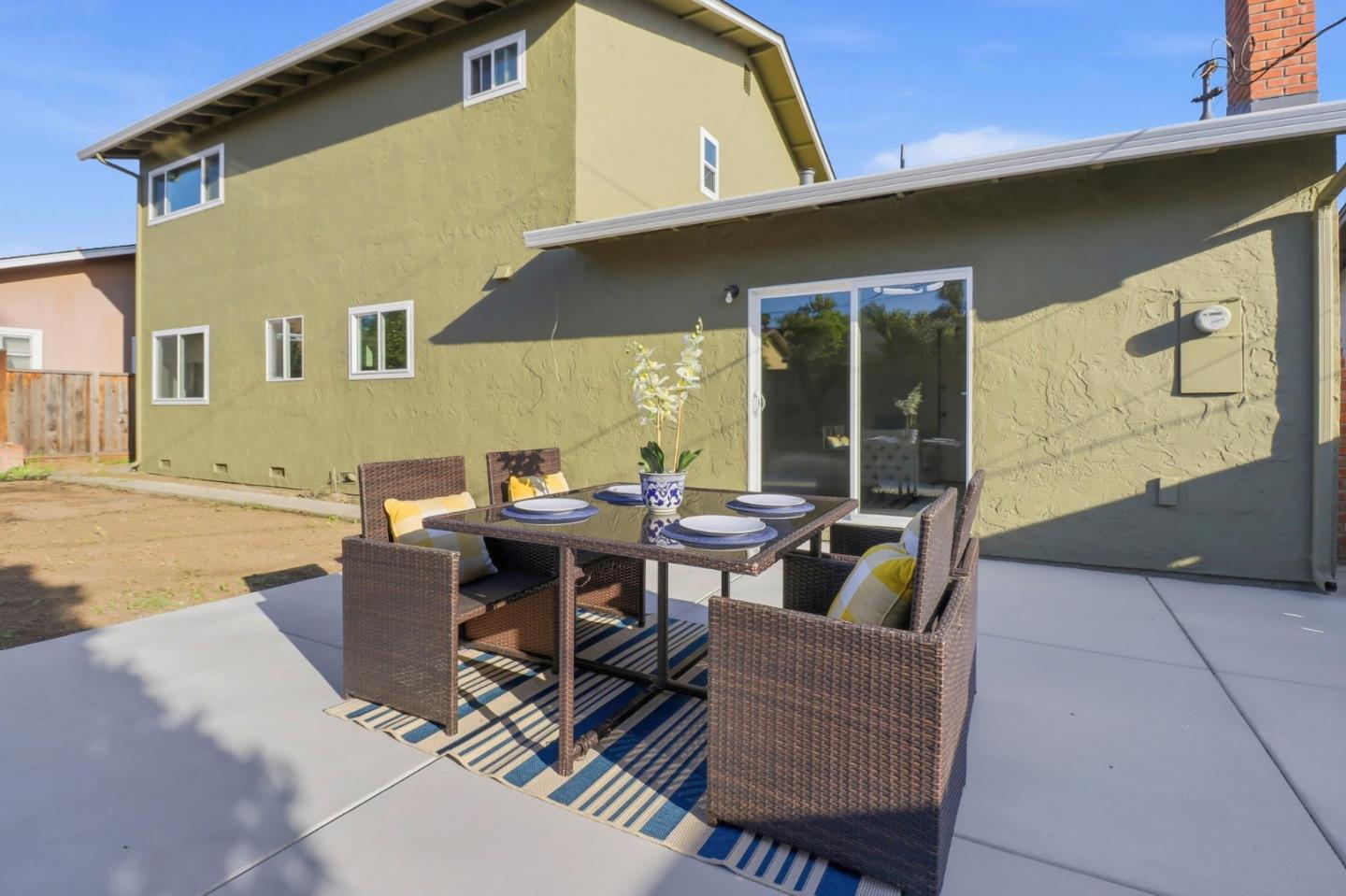 Detail Gallery Image 37 of 39 For Sueno Dr, San Jose,  CA 95148 - 4 Beds | 3 Baths