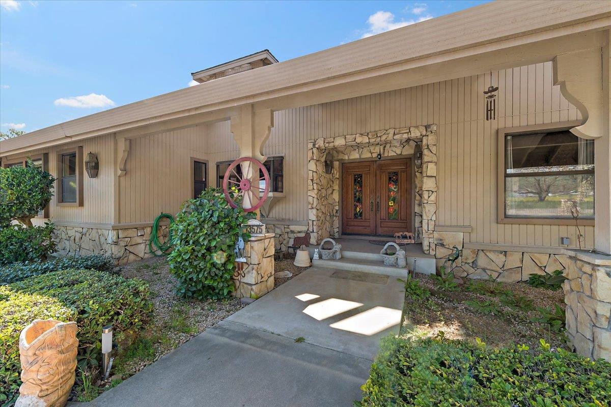 Detail Gallery Image 15 of 51 For 13575 Mammini Ct, San Martin,  CA 95046 - 4 Beds | 3/1 Baths