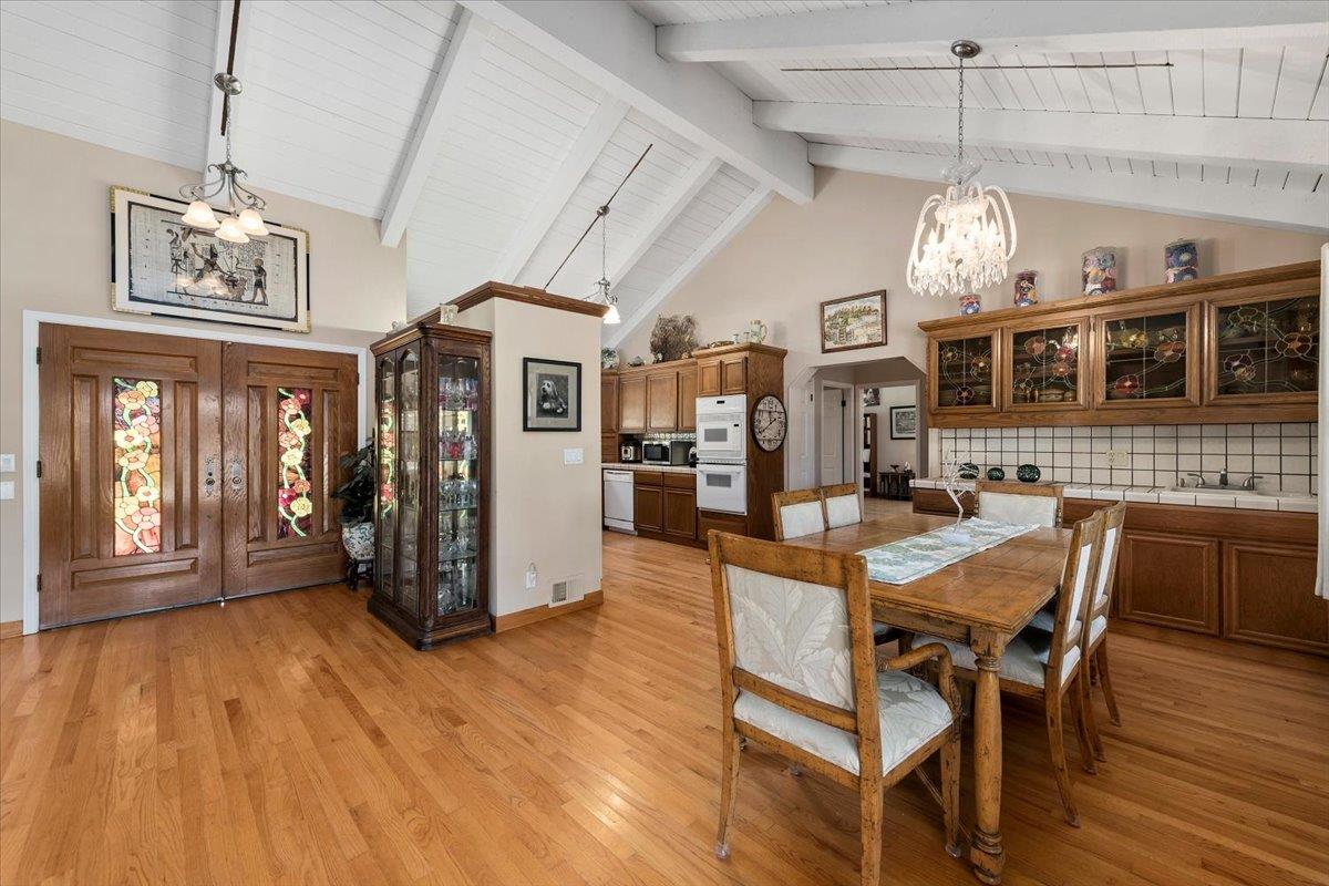 Detail Gallery Image 19 of 51 For 13575 Mammini Ct, San Martin,  CA 95046 - 4 Beds | 3/1 Baths