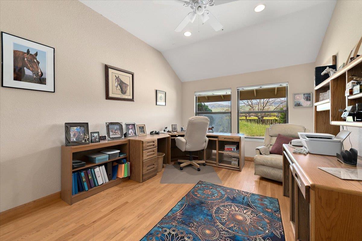 Detail Gallery Image 30 of 51 For 13575 Mammini Ct, San Martin,  CA 95046 - 4 Beds | 3/1 Baths