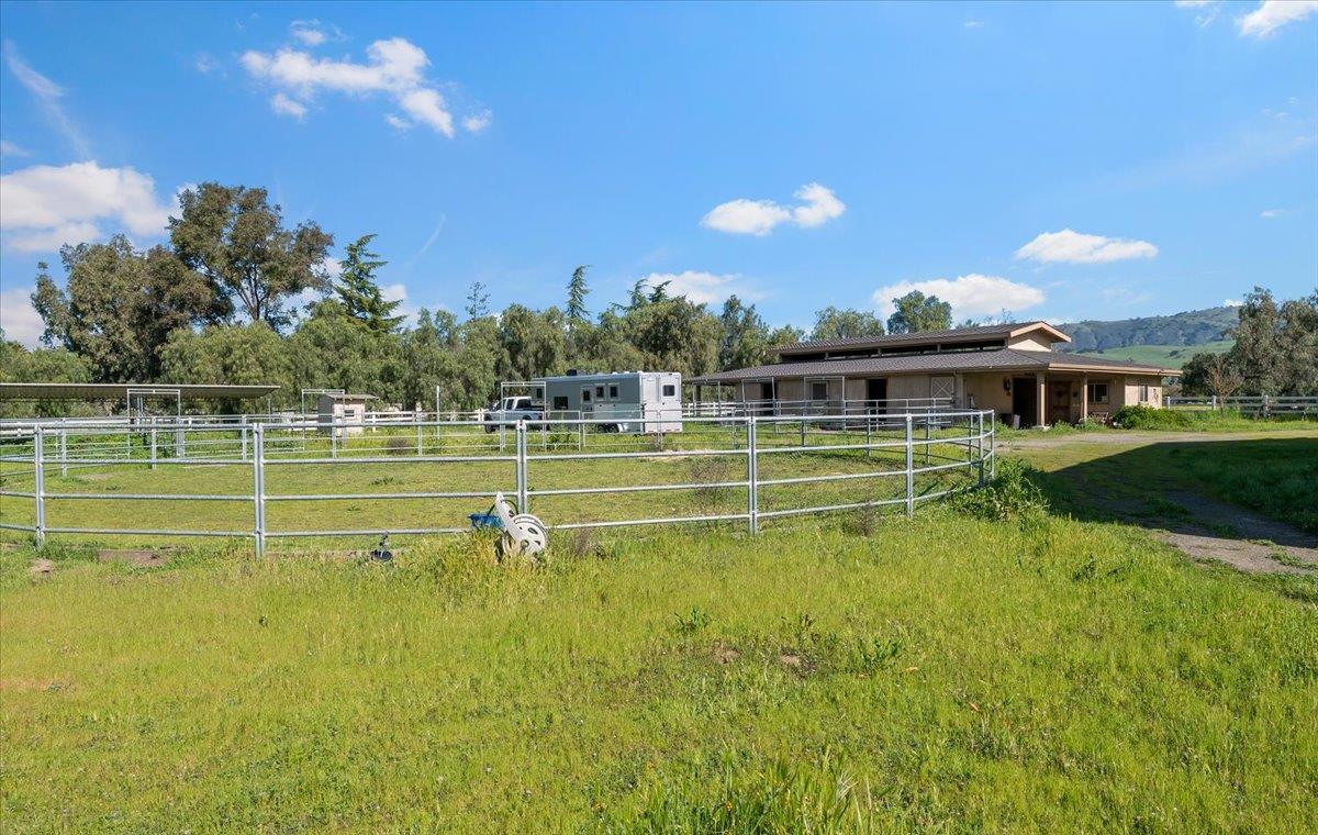 Detail Gallery Image 44 of 51 For 13575 Mammini Ct, San Martin,  CA 95046 - 4 Beds | 3/1 Baths