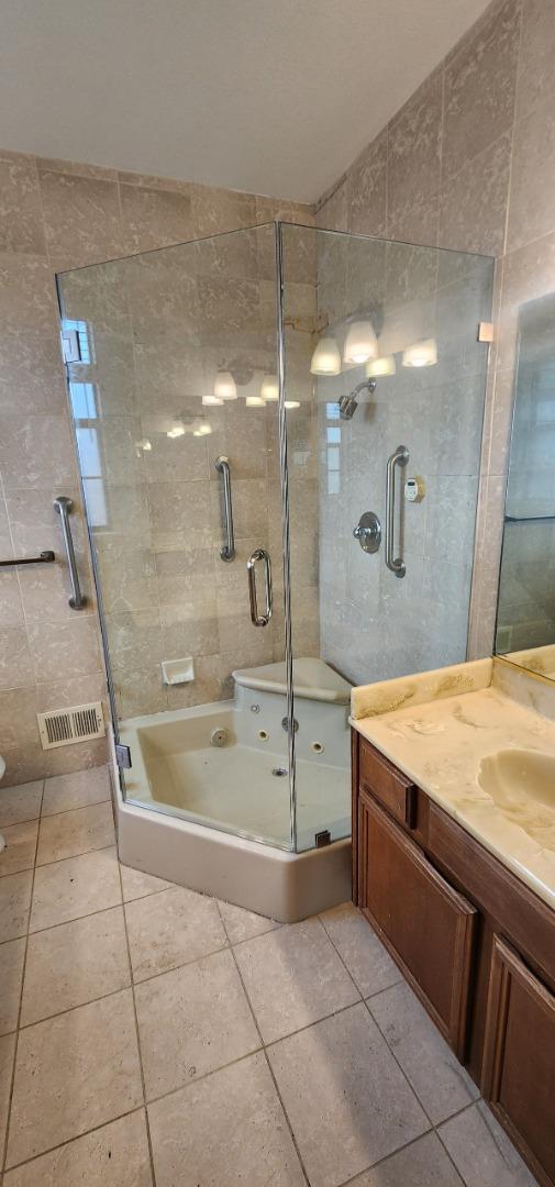 Detail Gallery Image 13 of 16 For 381 Saint Andrews Ln, Half Moon Bay,  CA 94019 - 3 Beds | 2/1 Baths