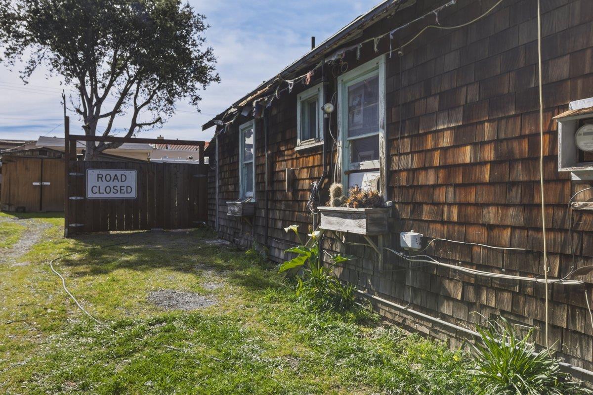 Detail Gallery Image 19 of 26 For 529 Wave St, Monterey,  CA 93940 - 3 Beds | 1/1 Baths