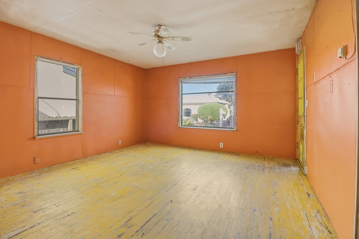 Detail Gallery Image 21 of 26 For 529 Wave St, Monterey,  CA 93940 - 3 Beds | 1/1 Baths