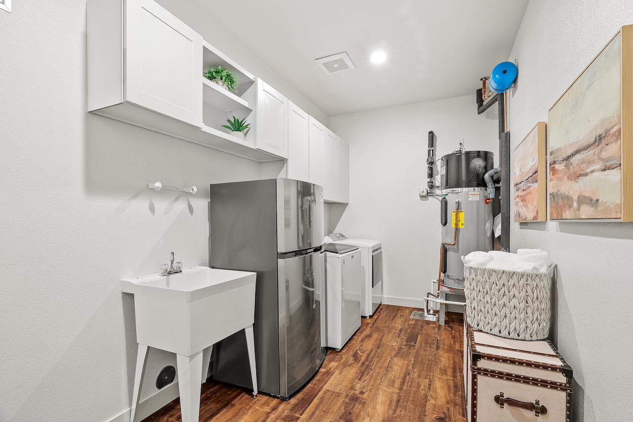 Detail Gallery Image 33 of 48 For 918 Lundy Ln, Scotts Valley,  CA 95066 - 4 Beds | 3 Baths