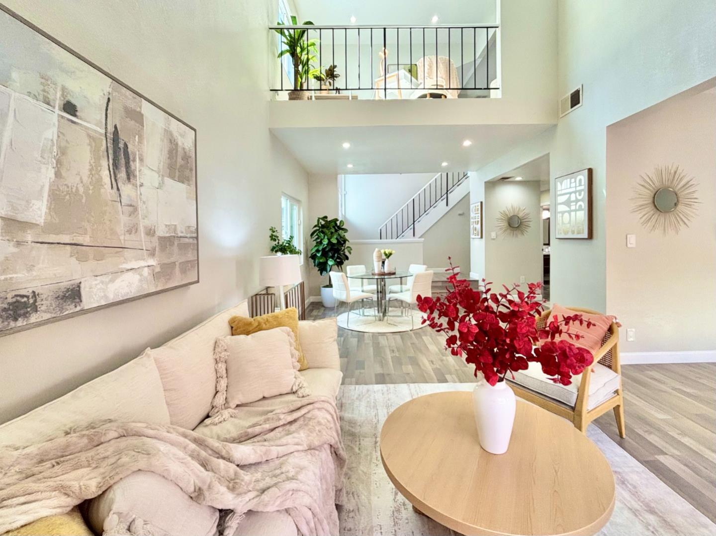 Front Image Thumbnail for ML82035215